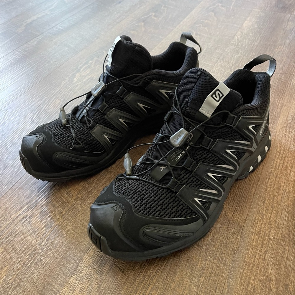 Salomon XA Pro 3D hiking shoes